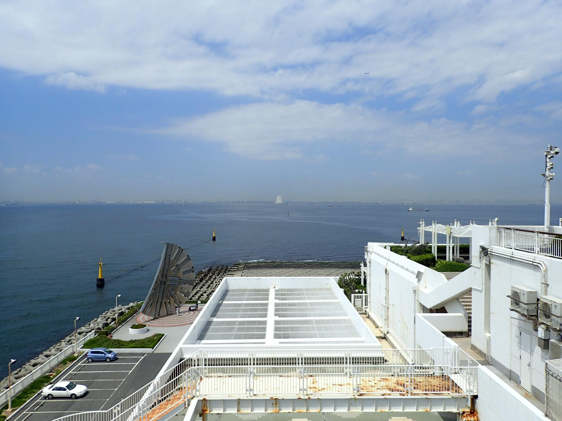 展望デッキ 食べる 買う 遊ぶ 海ほたる 東京湾に浮かぶパーキングエリア